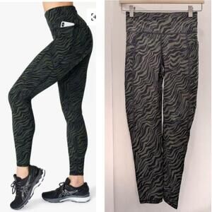 Sweaty Betty | Zero Gravity High Waisted 7/8 Running Leggings in Green Zebra